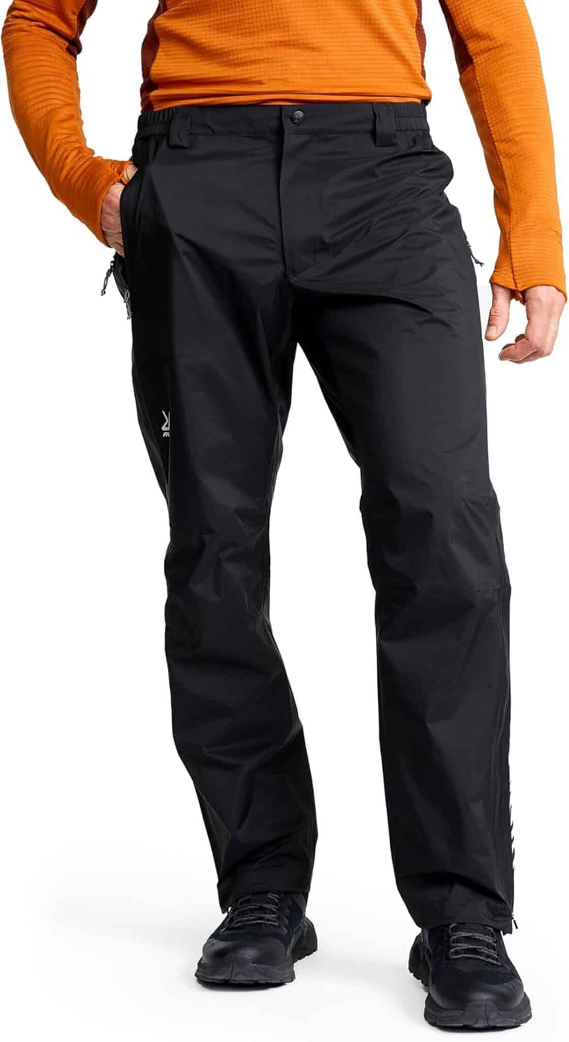 Test du pantalon imperméable RevolutionRace Arcade 3L : protection et légèreté