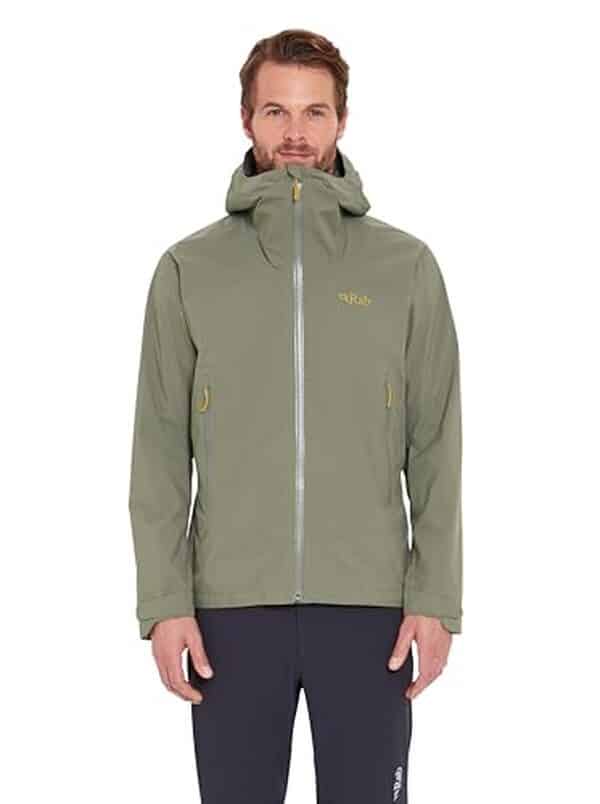 Découvrez notre test complet de la veste imperméable Rab Downpour pour homme, idéale pour la randonnée et le trekking. Performances, confort et durabilité, tout ce que vous devez savoir avant votre prochain achat.