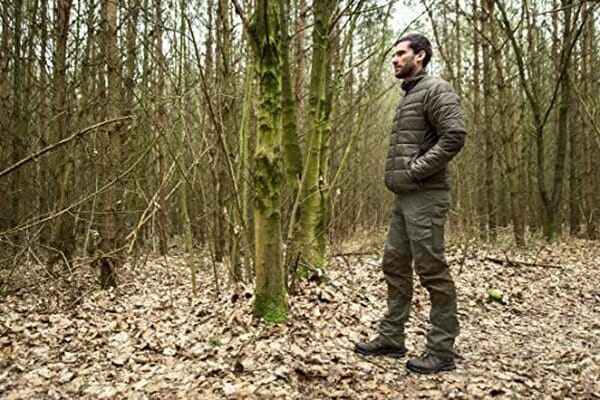 Découvrez notre test du pantalon Fjällräven Barents Pro en vert oliva : confort, durabilité et performance pour vos randonnées en montagne. 