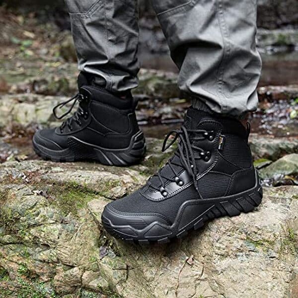 Découvrez notre test des chaussures de randonnée FREE SOLDIER : confort, durabilité et performance pour les sportifs aguerris. Avis détaillé et recommandations. 