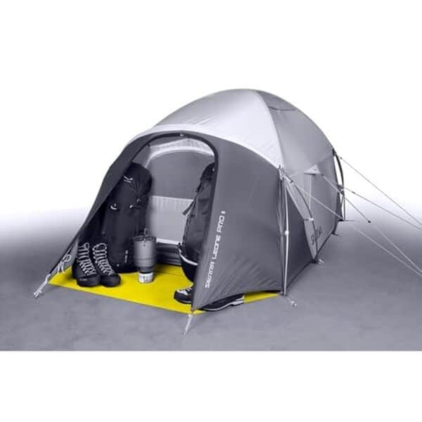 Découvrez notre test complet de la tente Salewa Sierra Leone II : caractéristiques, performances, avantages et inconvénients pour bien choisir votre tente de camping. 