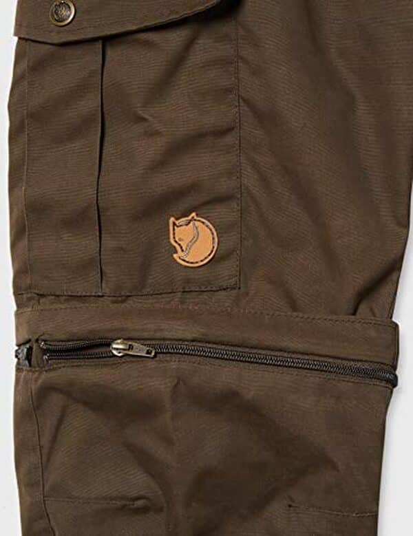 Découvrez notre test détaillé du pantalon Fjallraven Karl pro zip-off pour homme : confort, durabilité et performance en randonnée et outdoor. 