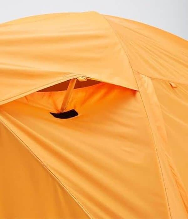 Découvrez notre test détaillé de la tente camping The North Face Wawona 4P : performances, avantages et inconvénients pour bien choisir votre équipement. 
