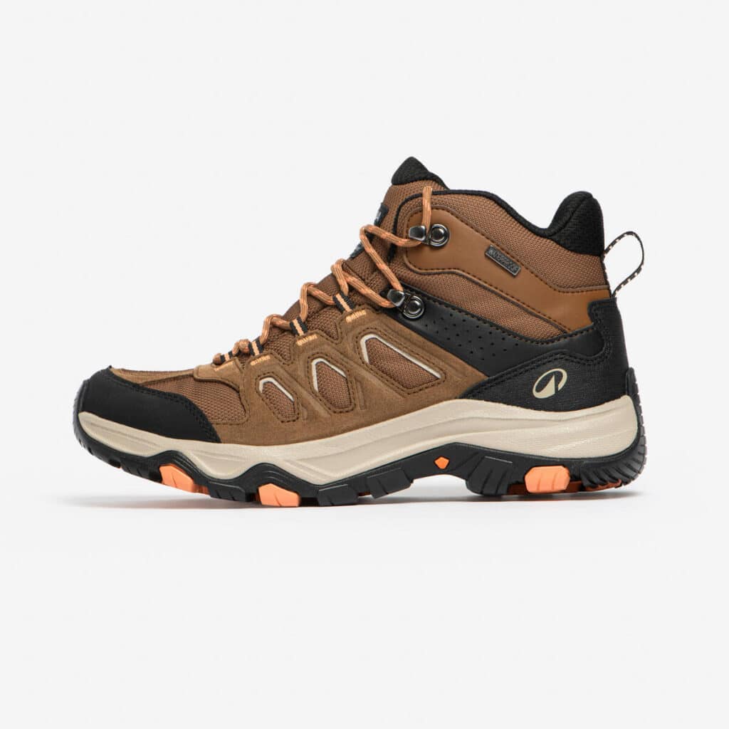 Test : chaussures de randonnée hautes imperméables femme Decathlon MH500